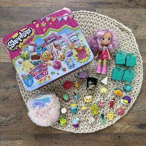 Shopkins LOT 31 Pieces Figures Shoppie Doll Baskets Tin & Real Littles Backpack